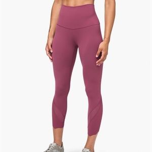 LULULEMON WUNDER UNDER HR CROP 24' SCALLOP